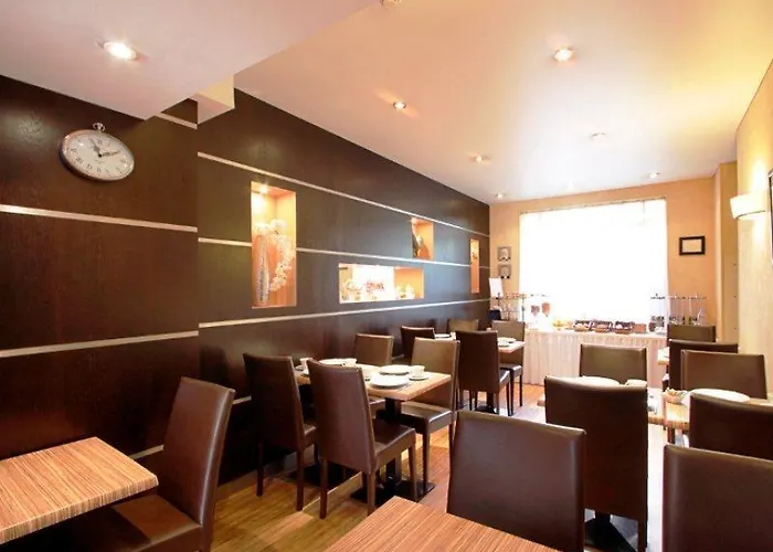 Innes By Happyculture 4*