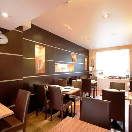 Innes By Happyculture 4*